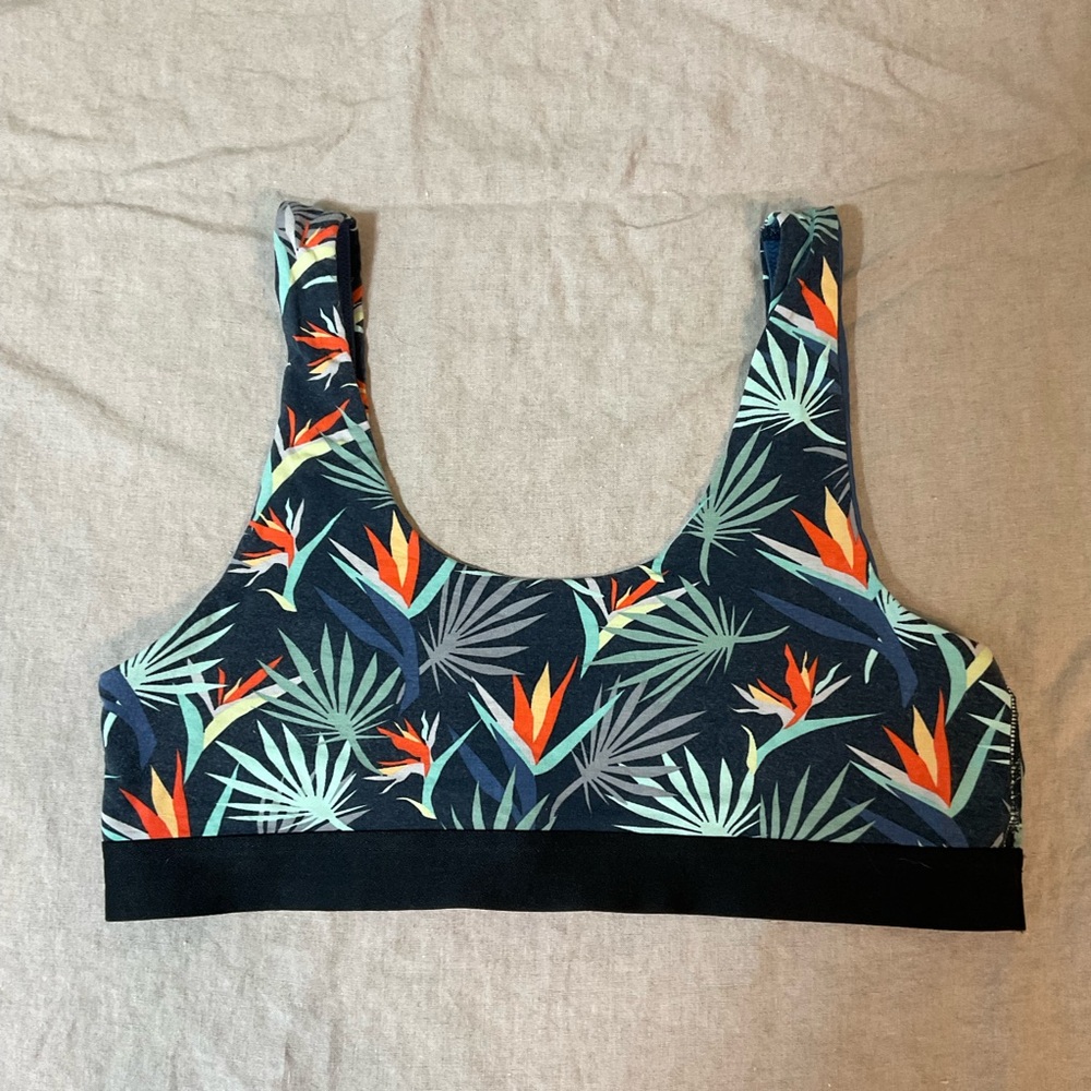 MeUndies Tropical Scoop Sports Bra - Navy with Orange & Green